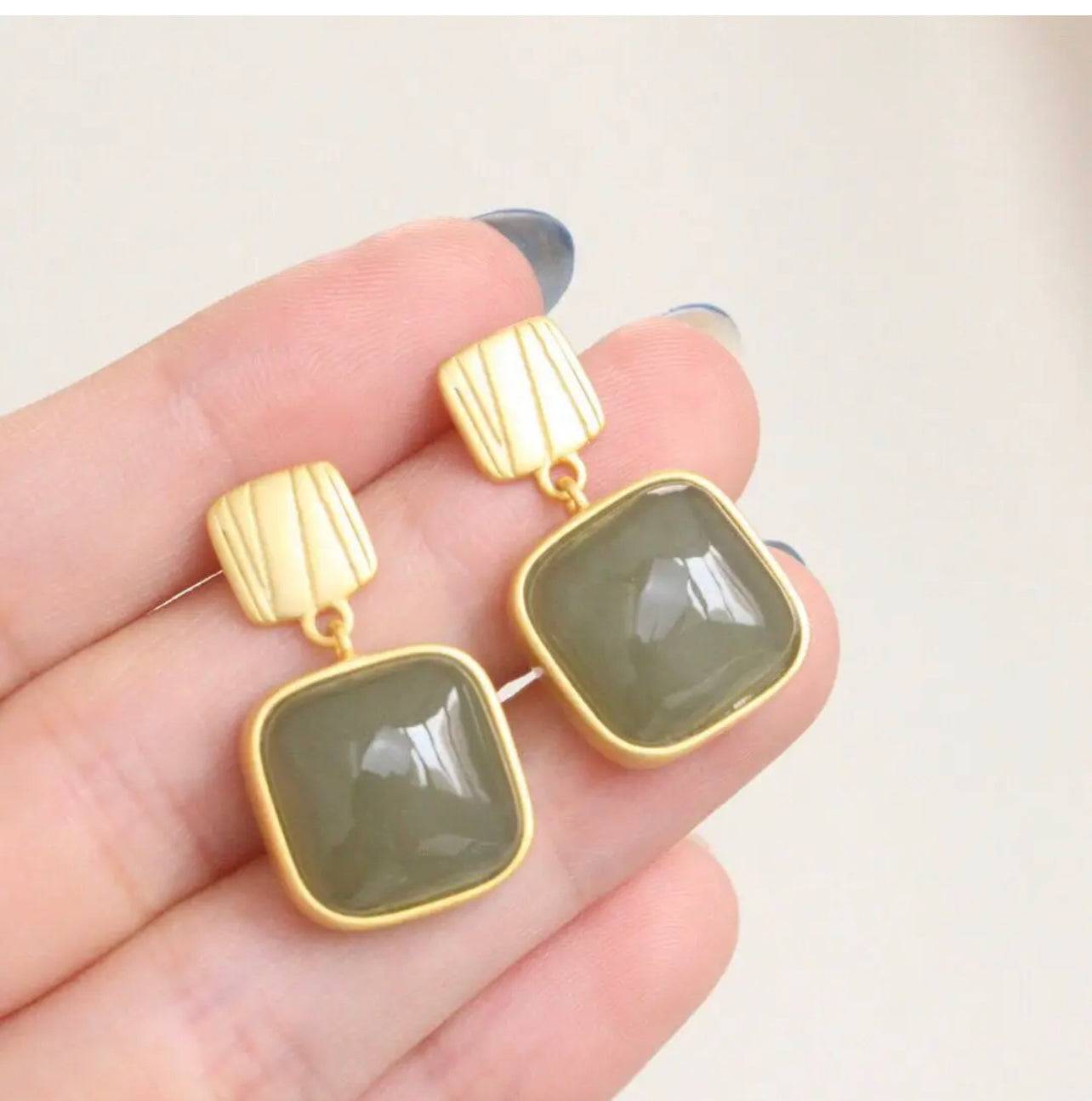 Jade earrings, Green jade Earrings