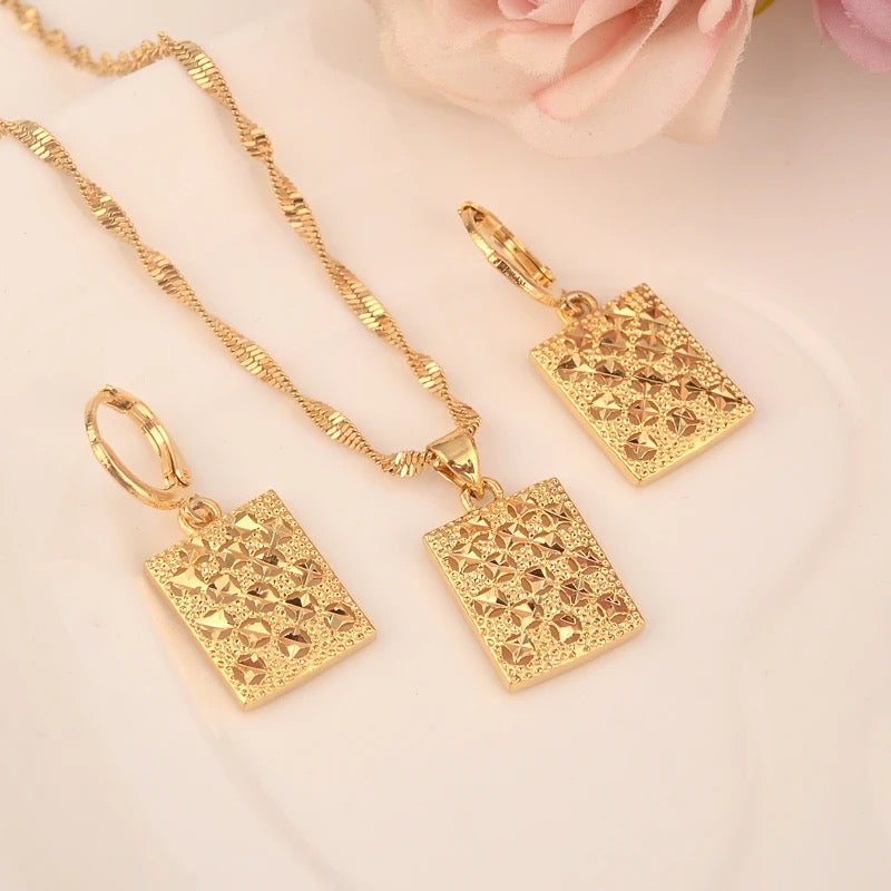 Gold Jewelry Set for Women