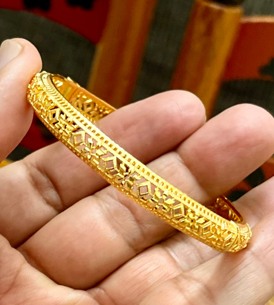 Gold Bangles for Women