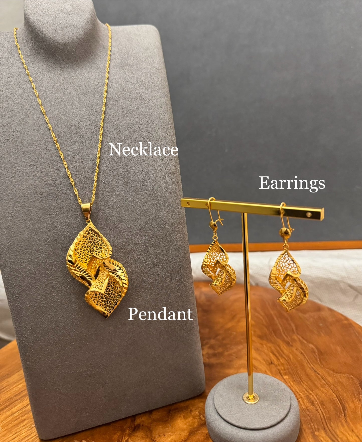 Gold Jewelry set for Women