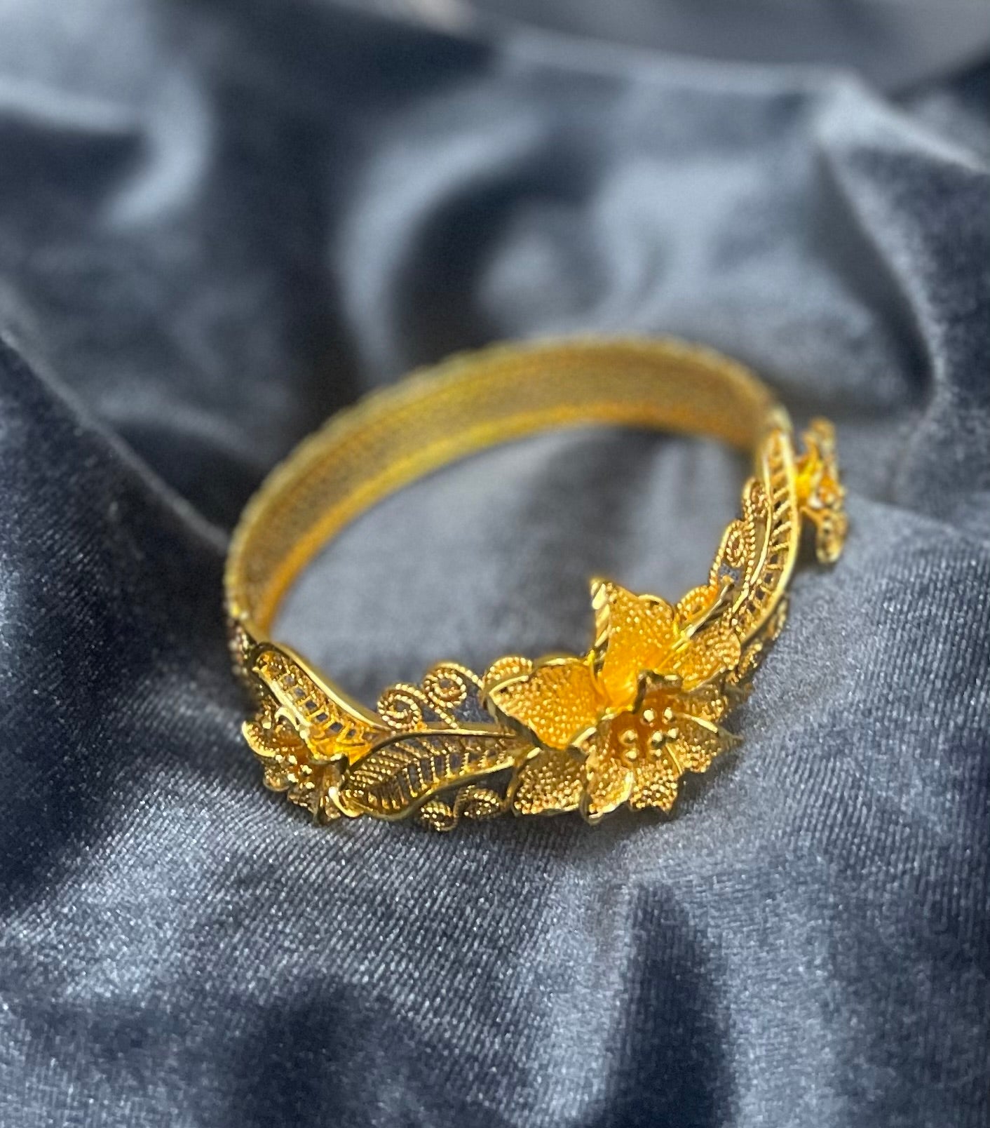 Gold Bangles for Women