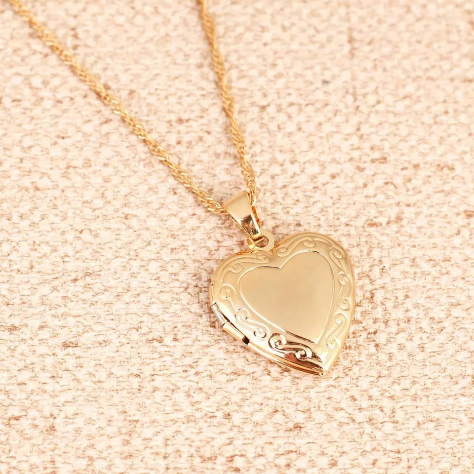 Heart Necklace, Photo Locket Necklace, Gold Heart Necklace, Gift for Her
