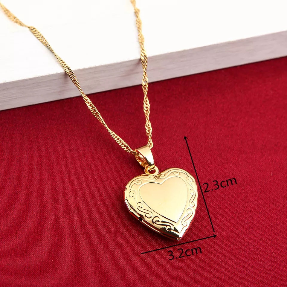 Heart Necklace, Photo Locket Necklace, Gold Heart Necklace, Gift for Her