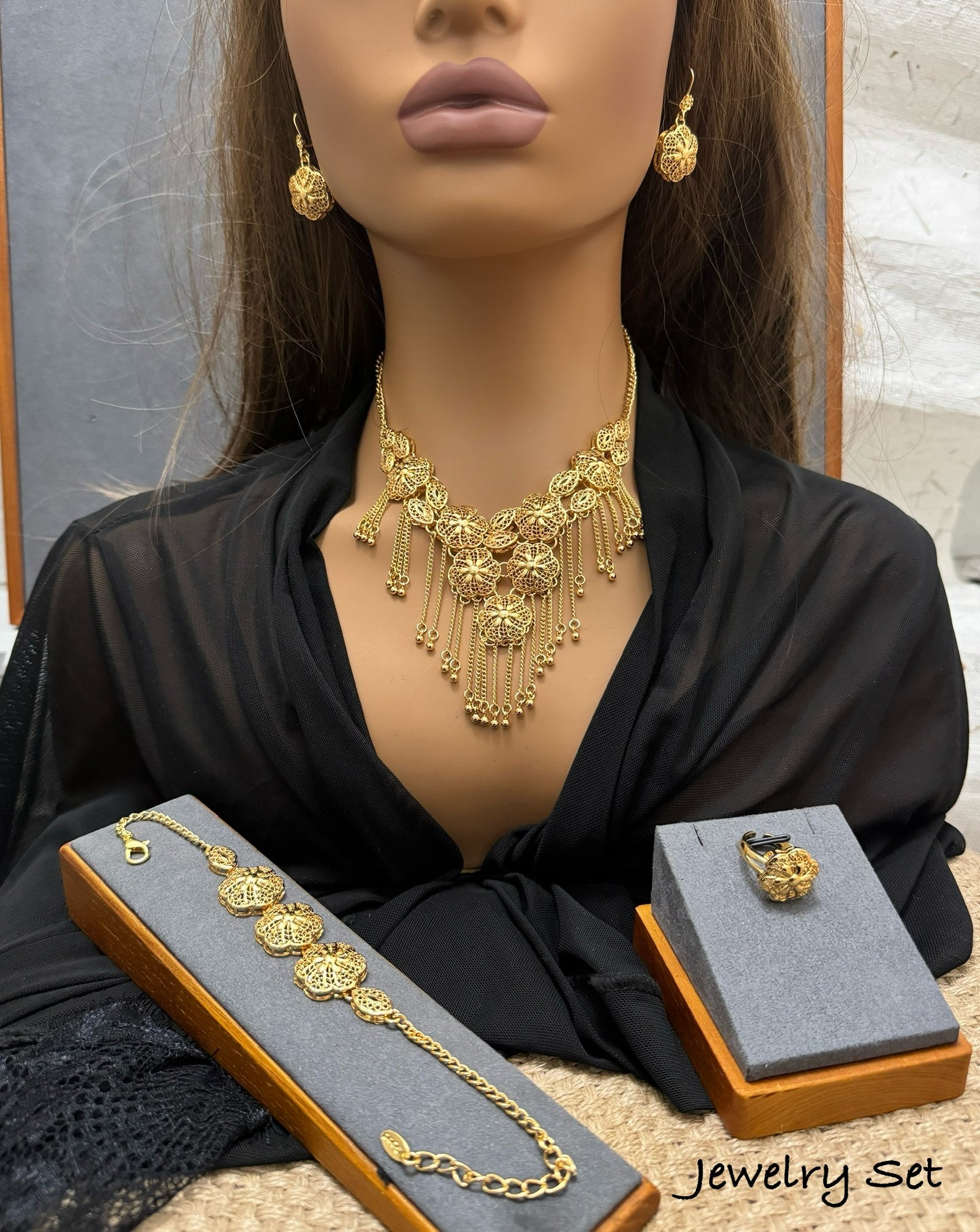 Gold Jewelry Set