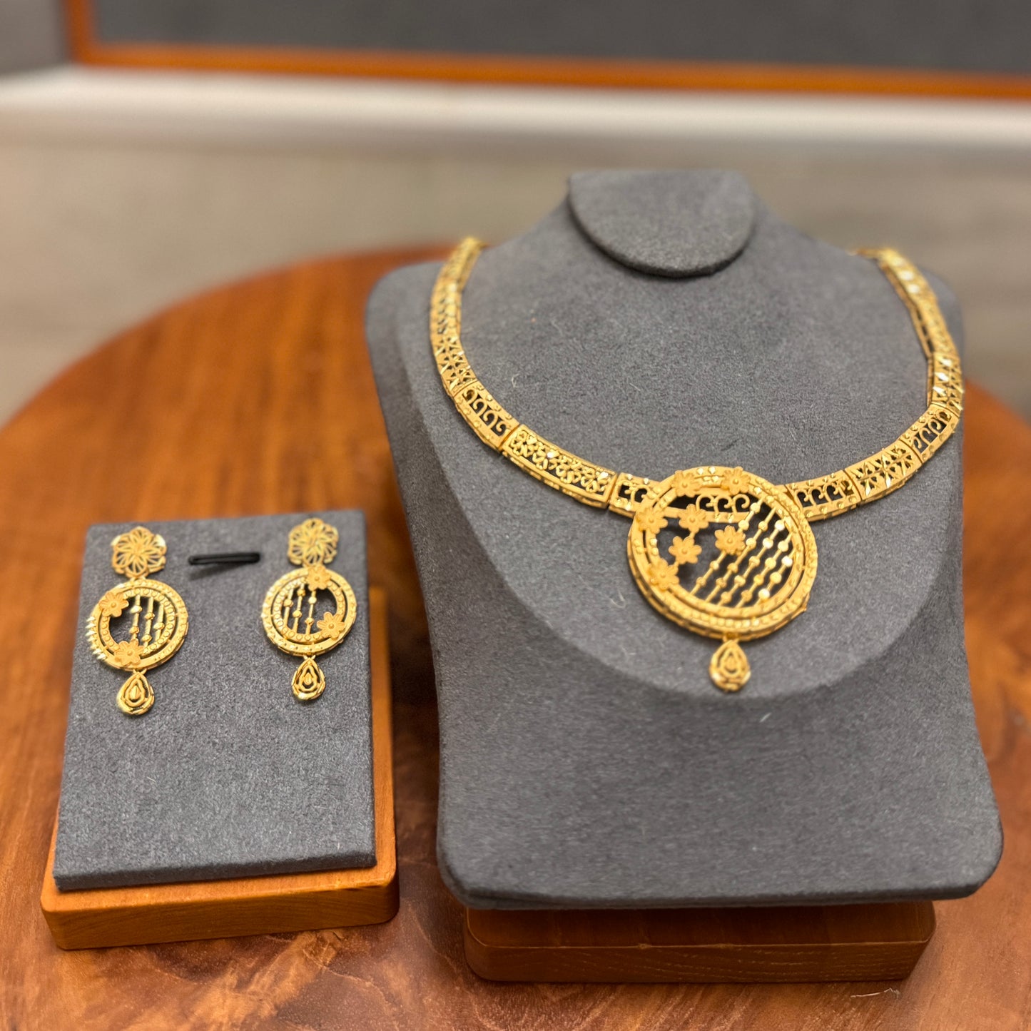 Necklace & Earrings Set