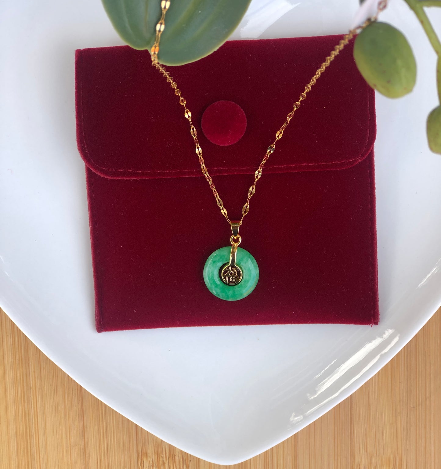 Jade Necklace, Love Character