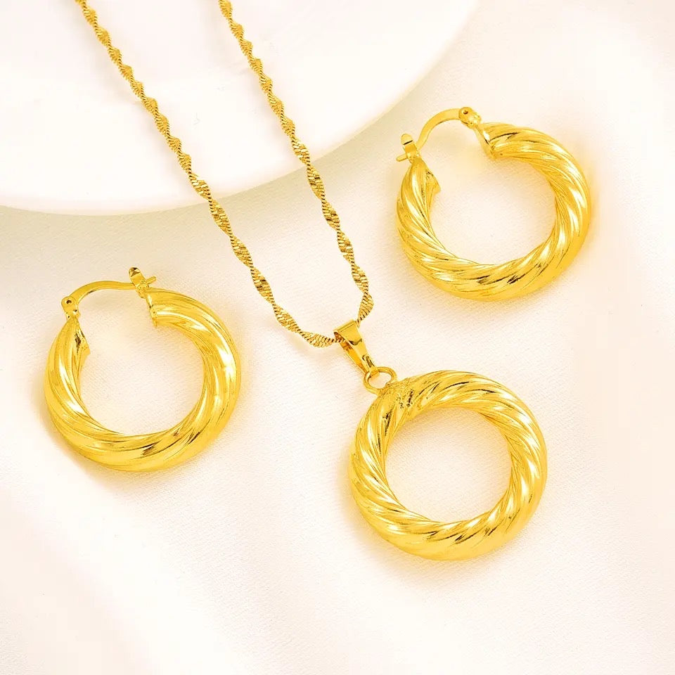 Gold Jewelry Set