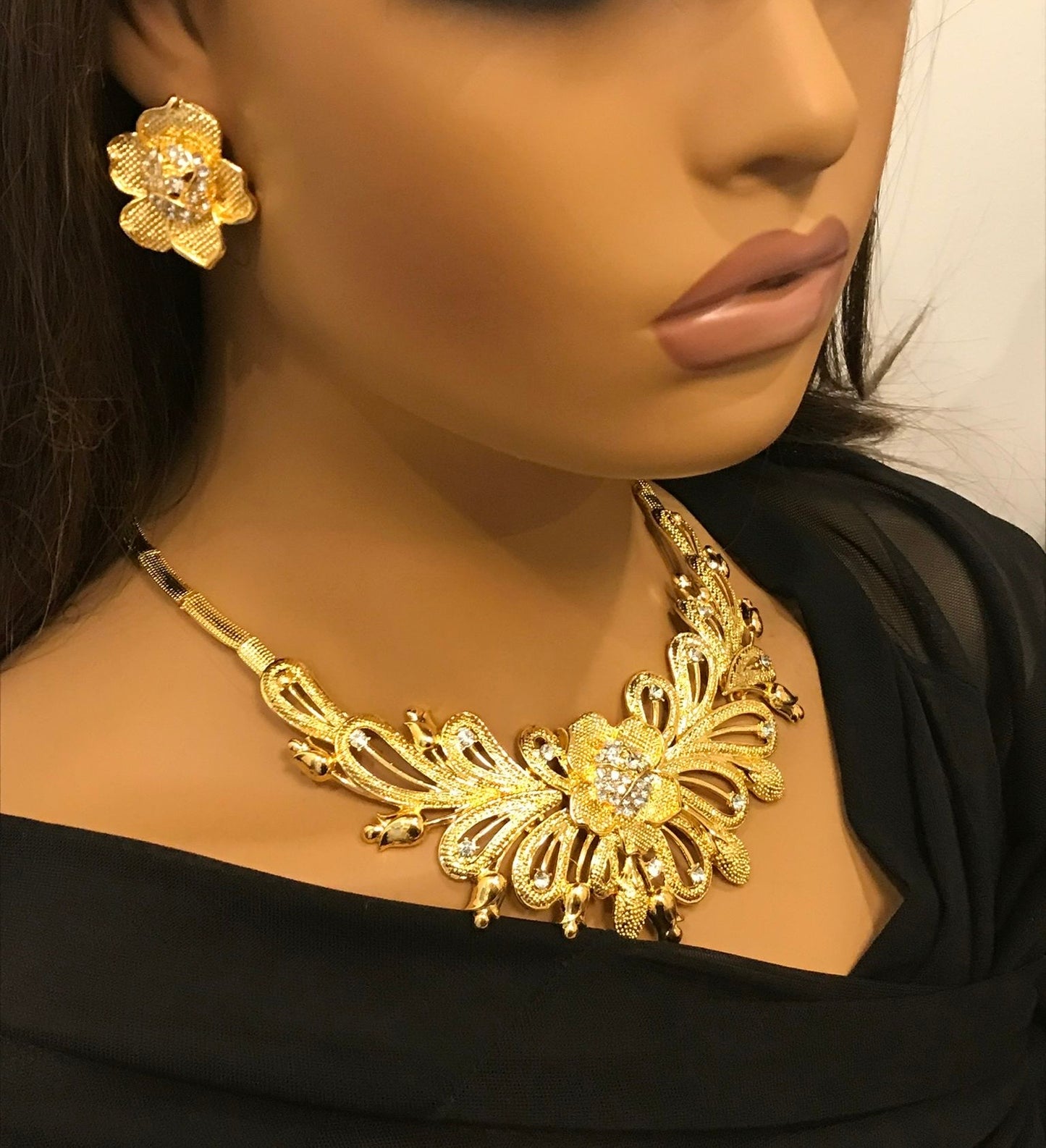 Gold Jewelry Set