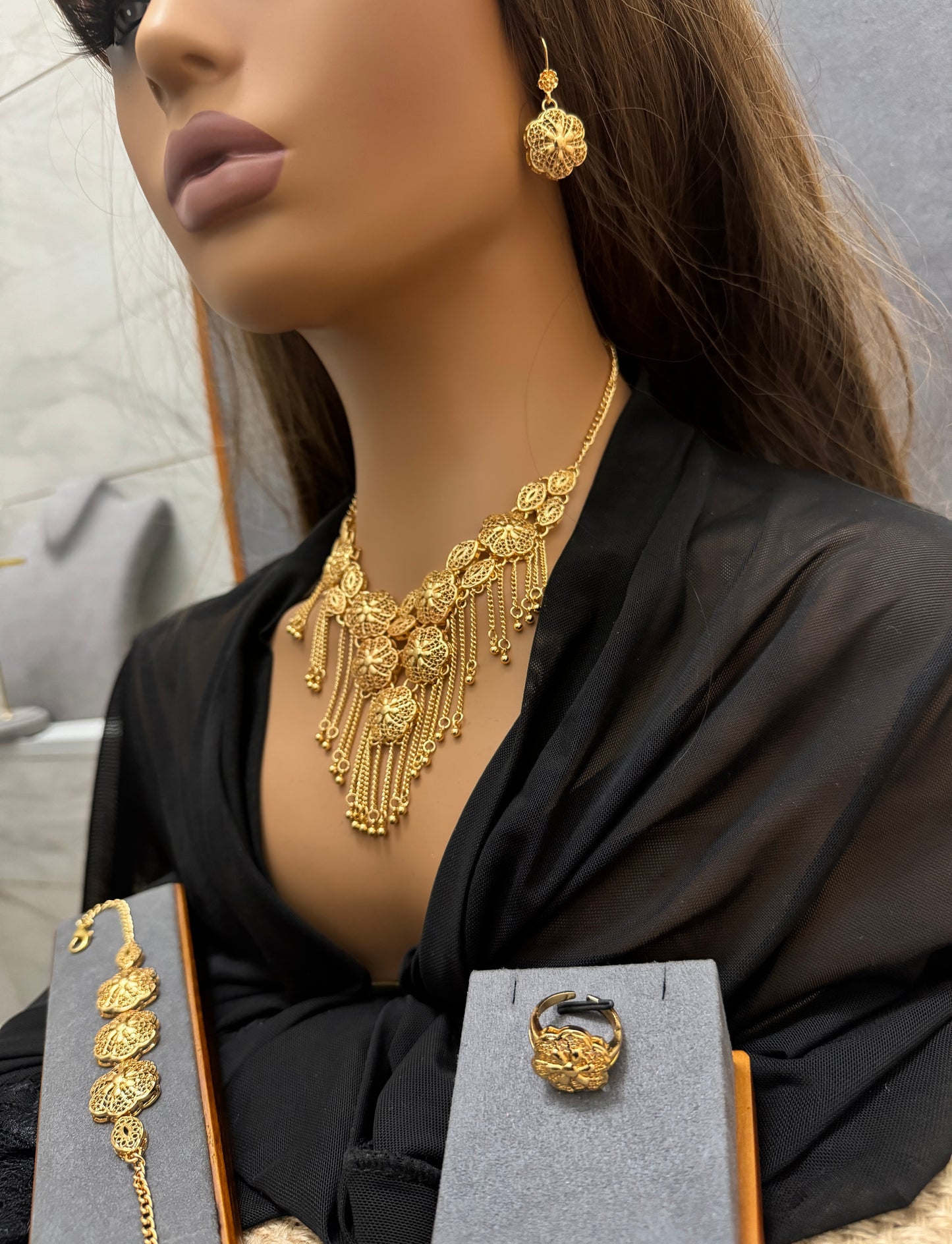 Gold Jewelry Set