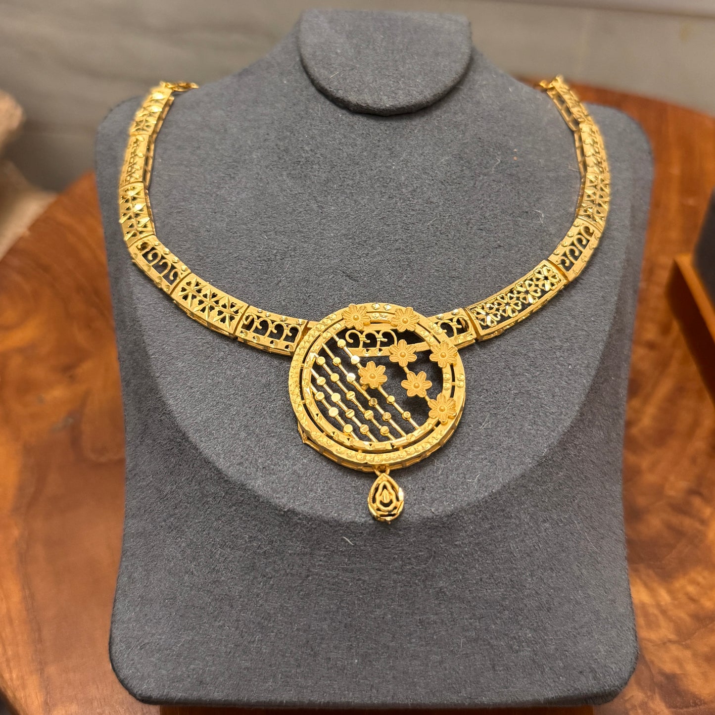 Necklace & Earrings Set