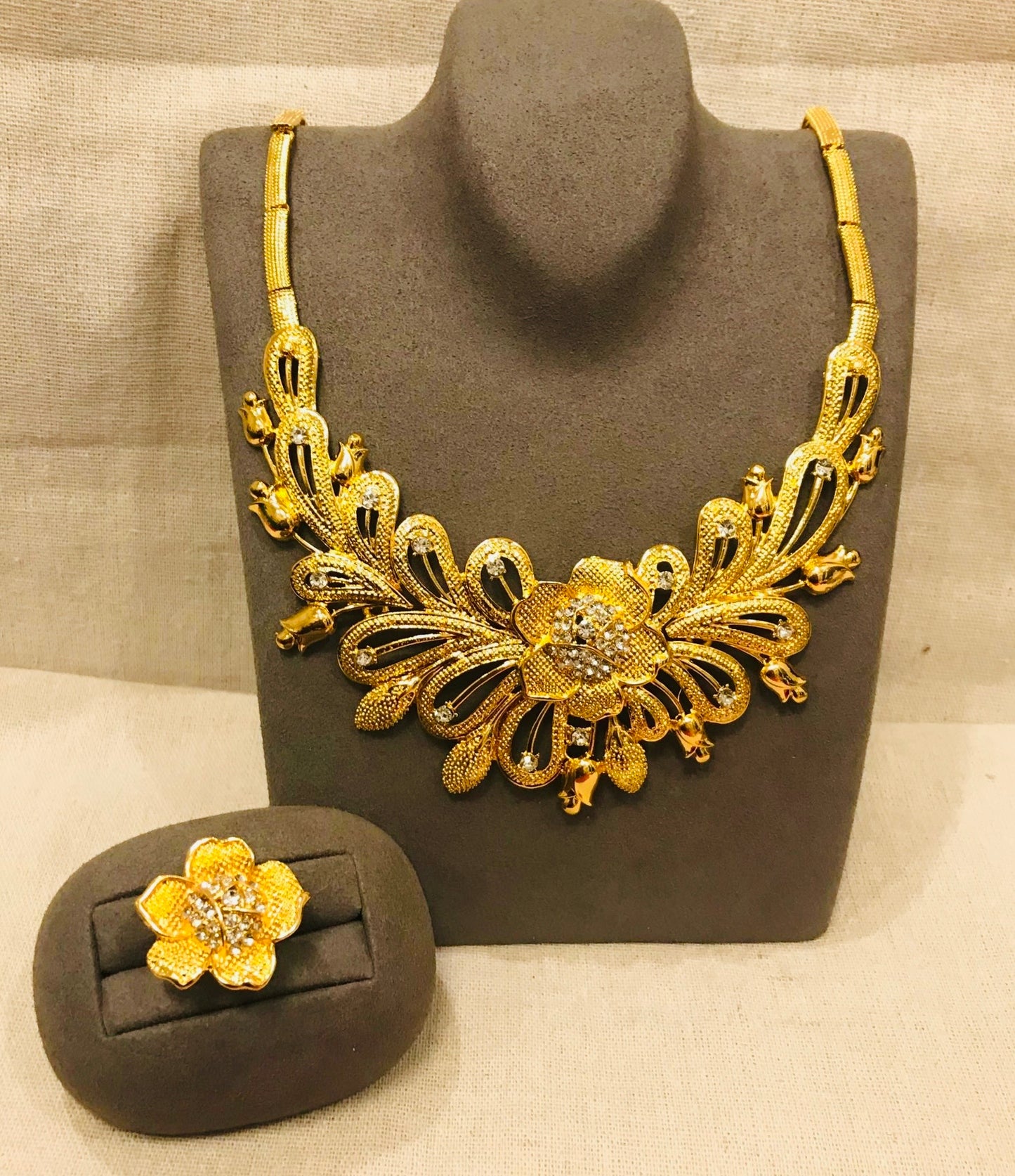 Gold Jewelry Set
