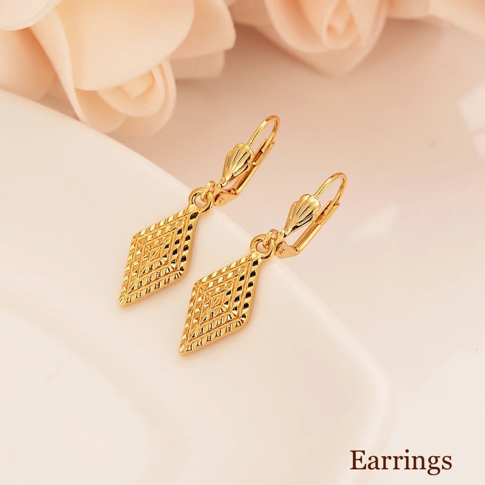 Gold Jewelry Set
